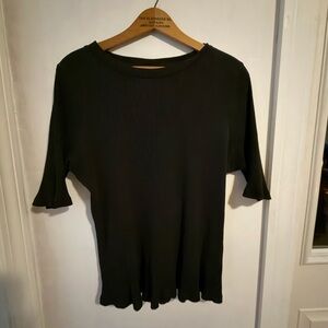 ModCloth ribbed crew neck top size 1X black. Preowned good condition.